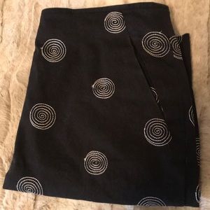 Black swirled pencil skirt